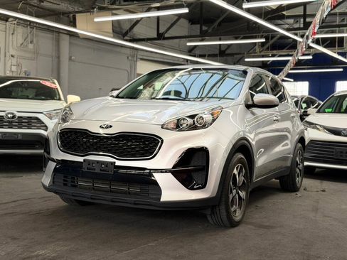 Used 2020 Kia Sportage LX FWD image 1