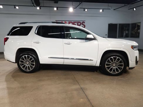 Used 2023 GMC Acadia Denali AWD/4WD image 8