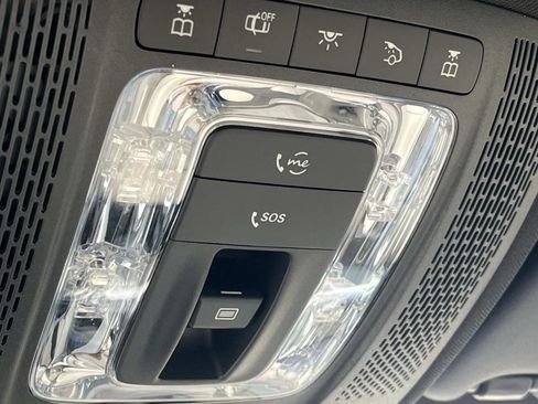 Certified 2025 Mercedes-Benz GLB 250 image 31