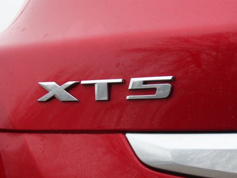 Used 2022 Cadillac XT5 Premium Luxury w/ Technology Package image 20