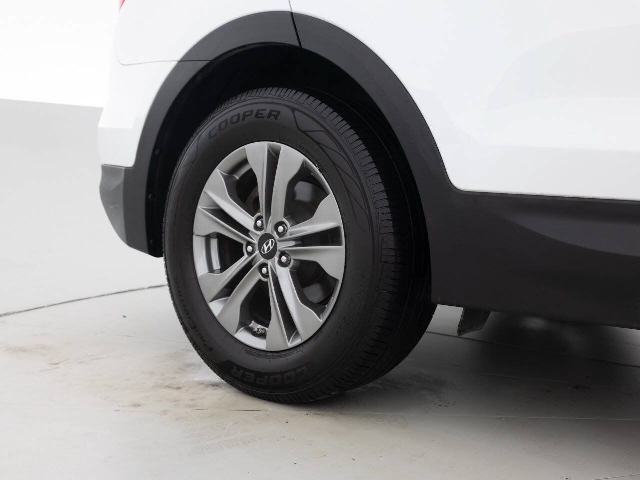 Used 2016 Hyundai Santa Fe Sport FWD image 19