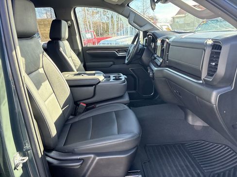 Certified 2025 Chevrolet Silverado 1500 LT w/ Z71 Off-Road Package image 30