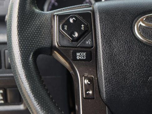 Used 2020 Toyota 4Runner TRD Off-Road AWD/4WD image 23