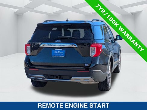Certified 2022 Ford Explorer XLT w/ Equipment Group 202A image 4