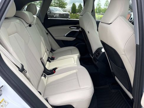 Used 2025 Audi Q5 Premium Plus AWD/4WD image 11