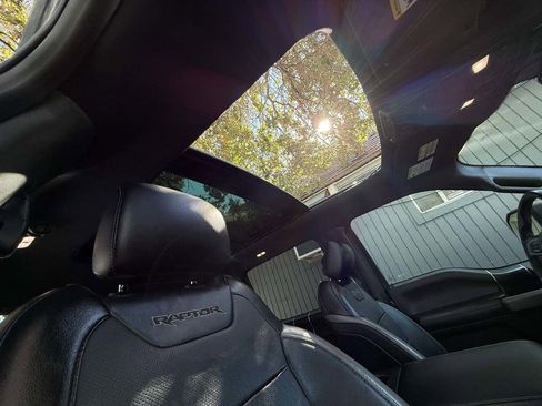 Used 2017 Ford F150 Raptor w/ Equipment Group 802A Luxury image 14