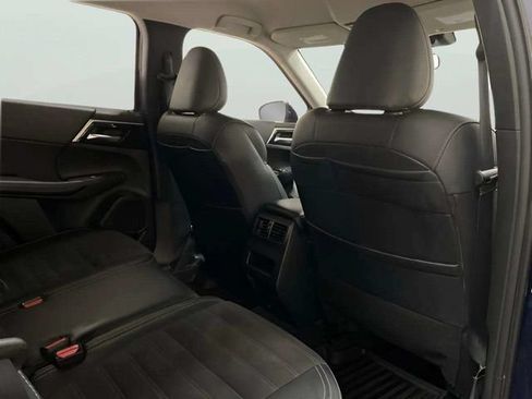 Used 2024 Mitsubishi Outlander SE FWD image 23