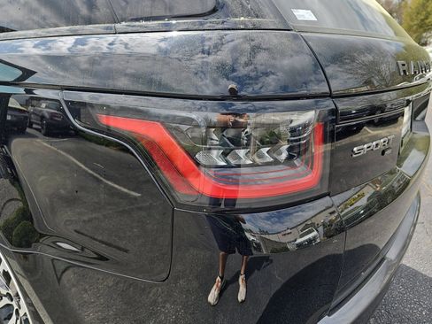 Used 2022 Land Rover Range Rover Sport HSE Silver Edition image 34