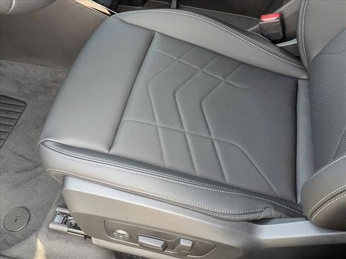New 2027 BMW X1 xDrive28i AWD/4WD image 4