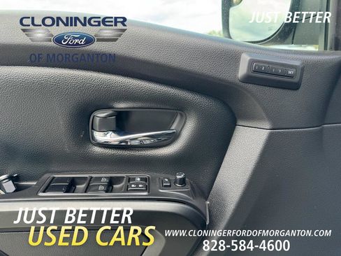 Used 2021 Nissan Titan PRO-4X w/ Pro-4x Convenience Package image 20