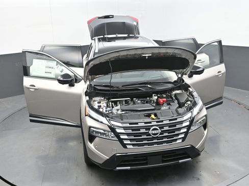 New 2026 Nissan Rogue Platinum w/ Platinum Premium Package image 39