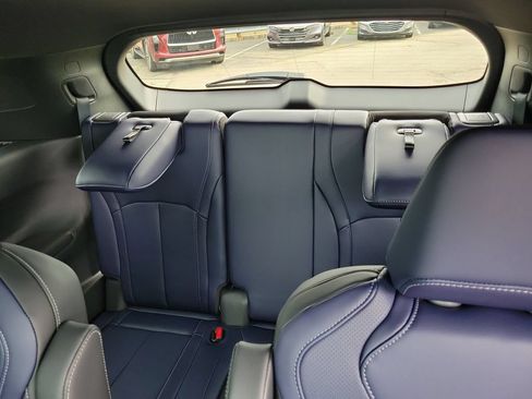 Certified 2026 INFINITI QX60 Sport w/ Dark Cargo Package AWD/4WD image 28
