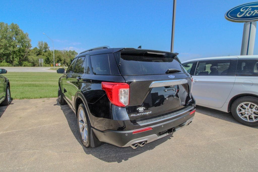 Used 2021 Ford Explorer Platinum w/ Equipment Group 601A AWD/4WD image 4