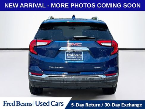 Used 2023 GMC Terrain SLT w/ Tech Package AWD/4WD image 7