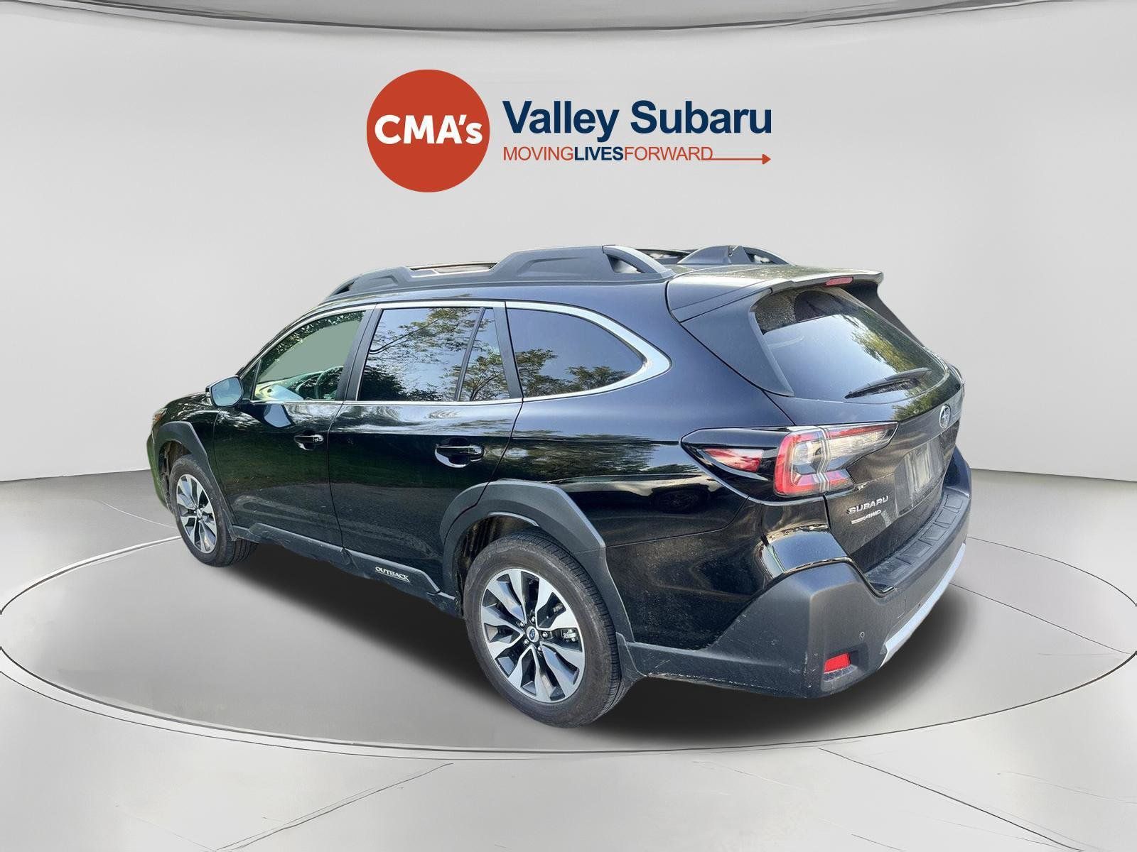 Certified 2025 Subaru Outback Limited AWD/4WD image 3