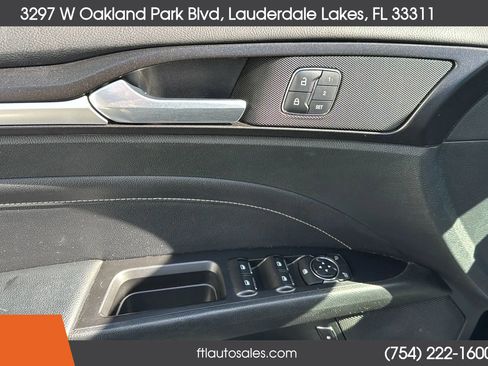 Used 2017 Ford Fusion Titanium image 15