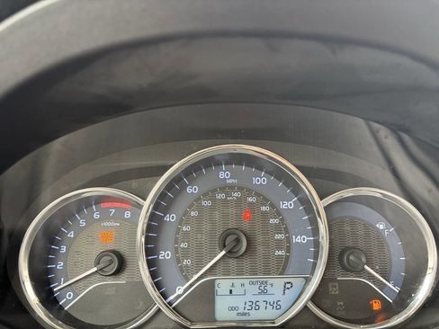 Used 2015 Toyota Corolla LE image 21