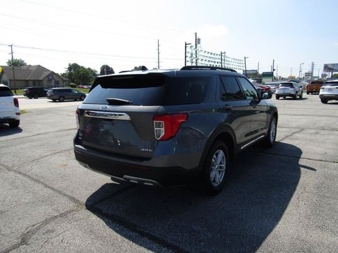 Used 2023 Ford Explorer XLT w/ Equipment Group 202A AWD/4WD image 9