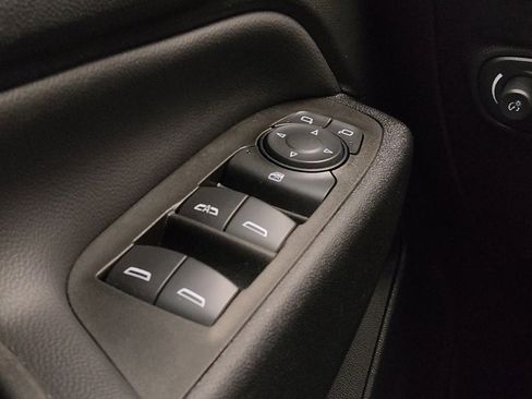 Used 2022 Chevrolet Equinox LT FWD image 27