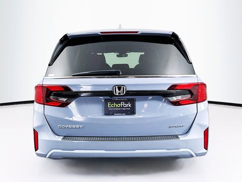 Used 2025 Honda Odyssey Sport-L image 7