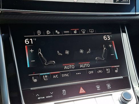 Certified 2026 Audi RS Q8 performance AWD/4WD image 22