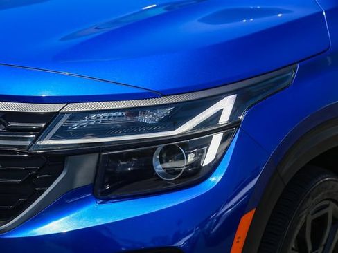 Certified 2024 Kia Seltos X-Line AWD/4WD image 6