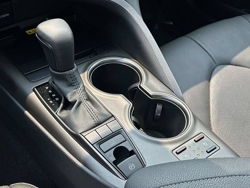 Used 2023 Toyota Camry XSE w/ Navigation Package FWD image 16