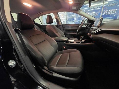 Used 2024 Nissan Altima 2.5 SV image 24