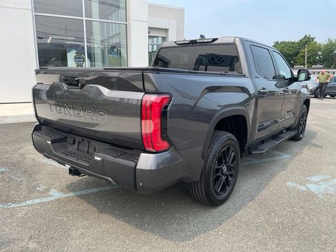 Used 2025 Toyota Tundra Limited AWD/4WD image 5