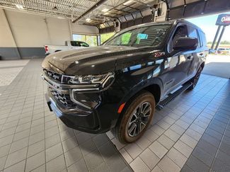 Used 2022 Chevrolet Tahoe Z71 w/ Luxury Package AWD/4WD video 3