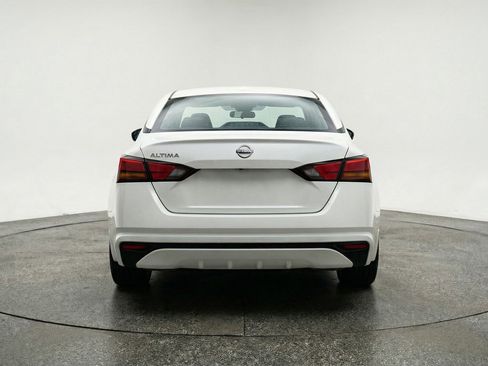 Used 2025 Nissan Altima 2.5 SV image 7