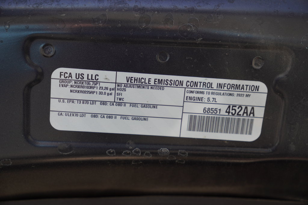 Used 2022 RAM 1500 Laramie w/ Sport Appearance Package AWD/4WD image 9