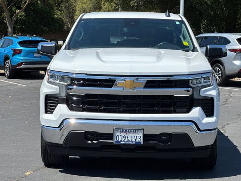 Used 2023 Chevrolet Silverado 1500 LT AWD/4WD image 8