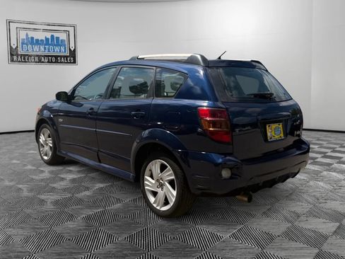 Used 2008 Pontiac Vibe w/ Sun And Sound Package FWD image 8