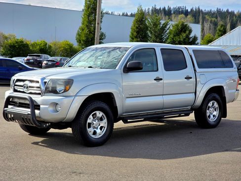 Used 2005 Toyota Tacoma 4x4 Double Cab w/ TRD Off-Road Pkg #2 image 3