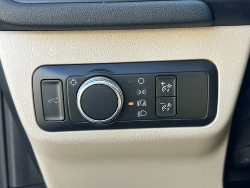 Used 2021 Ford Escape SE w/ Convenience Package image 29