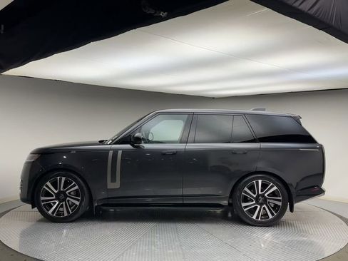 Used 2023 Land Rover Range Rover SE AWD/4WD image 5
