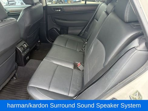 Used 2016 Subaru Outback 3.6R Limited AWD/4WD image 6