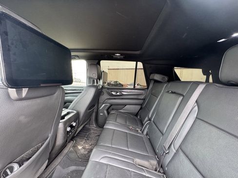 Used 2021 GMC Yukon Denali w/ Denali Ultimate Package image 2