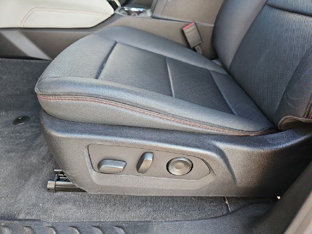 Used 2024 GMC Canyon AT4X AWD/4WD image 16