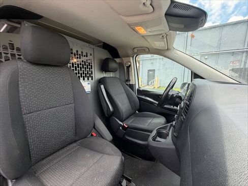 Used 2021 Mercedes-Benz Metris image 16