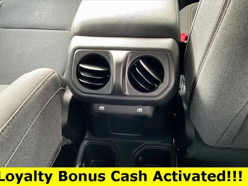 New 2025 Jeep Gladiator Sport image 35