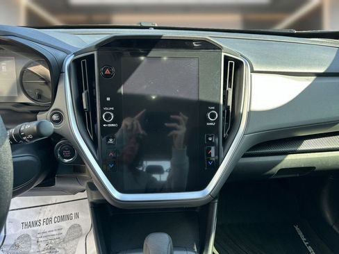 Used 2024 Subaru Crosstrek 2.0i Premium AWD/4WD image 17