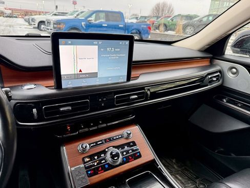 Used 2020 Lincoln Aviator Reserve w/ Equipment Group 202A image 19