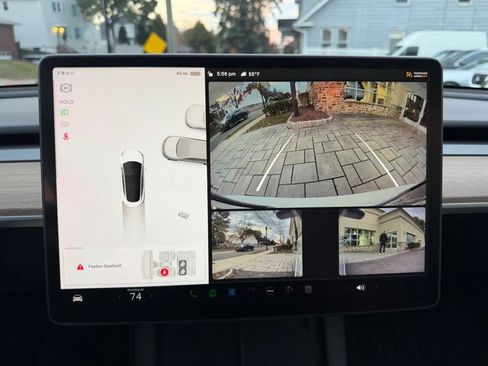 Used 2022 Tesla Model 3 Long Range image 16