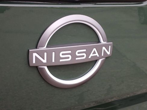 Used 2024 Nissan Frontier SL image 31