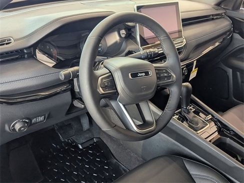 New 2025 Jeep Compass Limited w/ Sun & Sound Group image 11