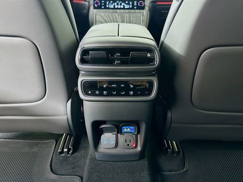 New 2026 Genesis GV80 3.5T e-SC image 18