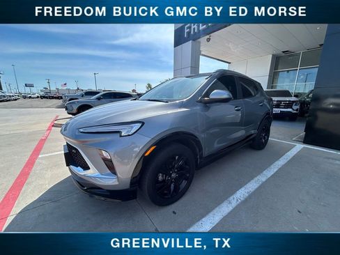 Used 2024 Buick Encore GX Sport Touring FWD image 1