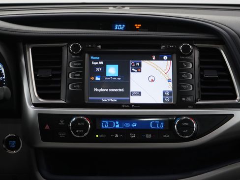 Used 2014 Toyota Highlander XLE AWD/4WD image 15